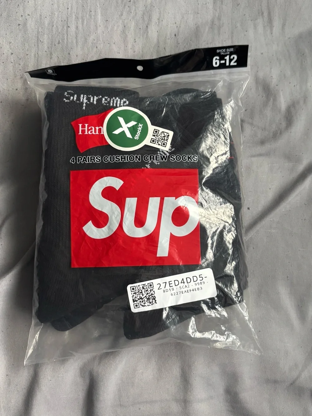 Authentic Black Supreme Socks 4 pairs (8 socks total)